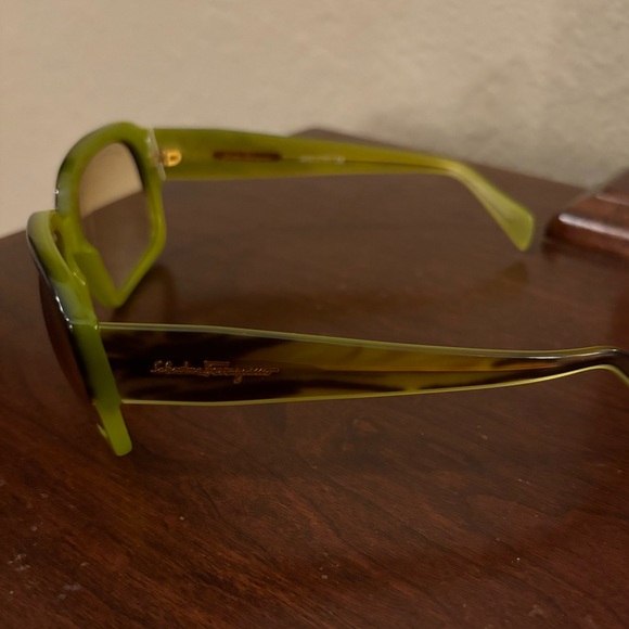 Salvatore Ferragamo Sunglasses - Picture 5 of 11